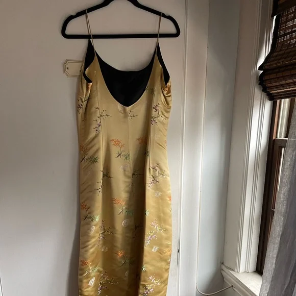 Silk chinoiserie and Rayon floor length gown and matching purse. - Picture 2 of 4